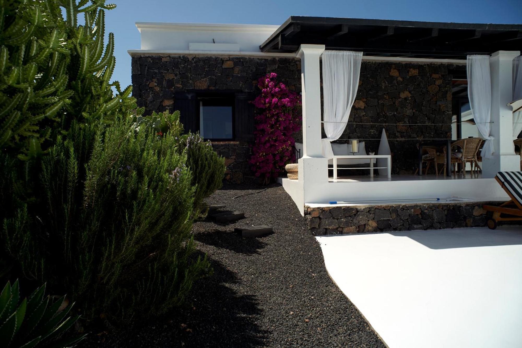 Unique Homes Lajares (Adults Only) Лахарес Стая снимка